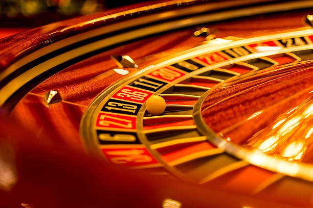 Live blackjack table interface and betting layout